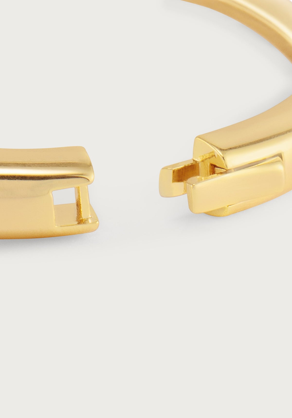River Slim Hinged Bangle, Gold