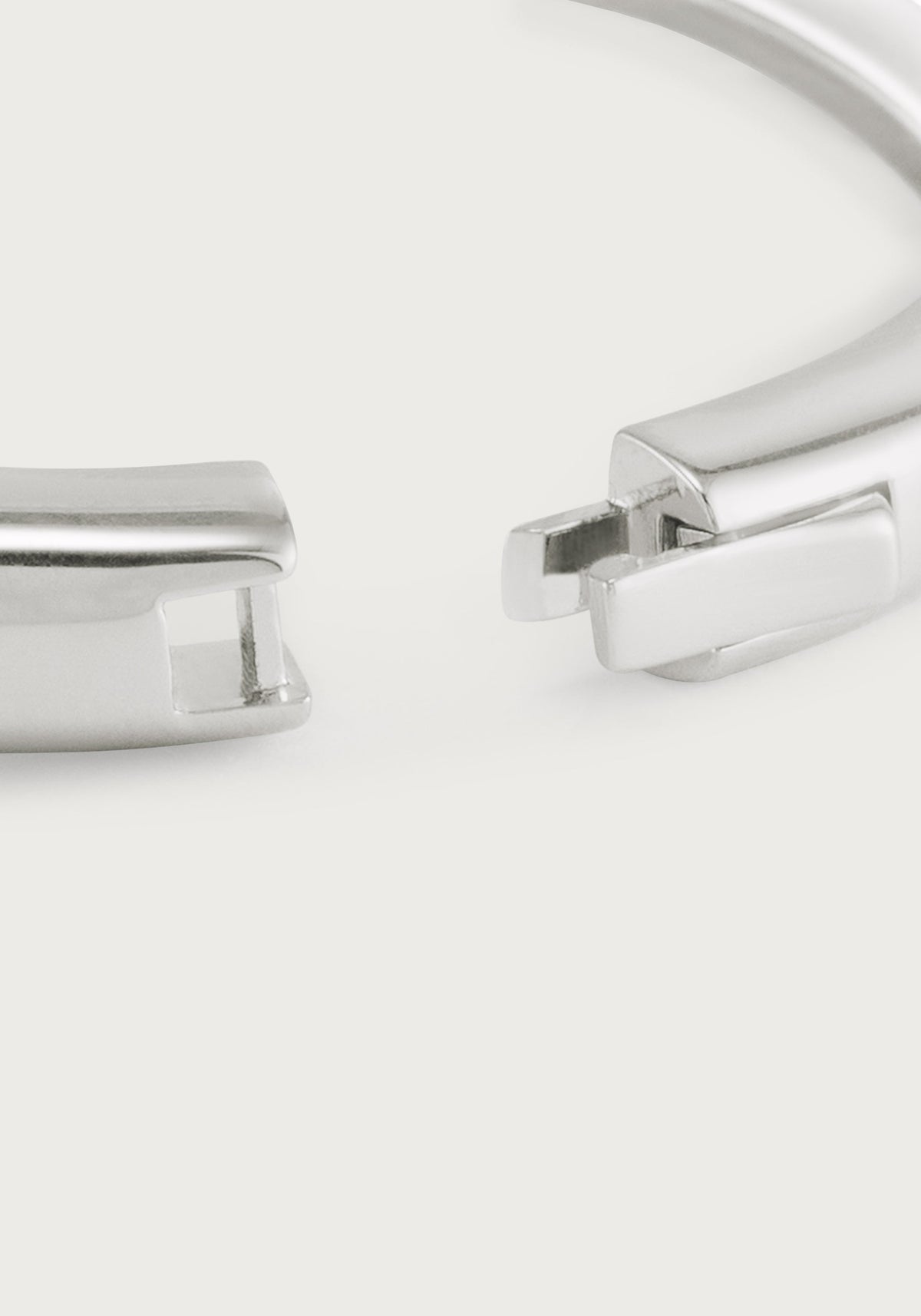 River Slim Hinged Bangle, Silver